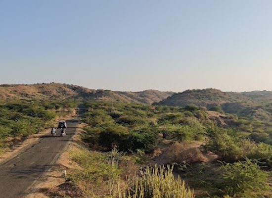 india/kutch/attraction/jadura-hills