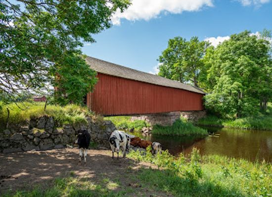 sweden/vastergotland/attraction/vaholms-brohus