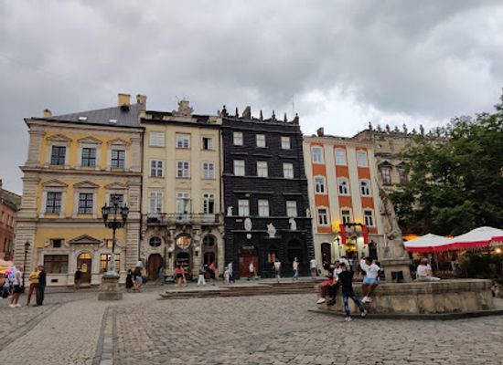 ukraine/galicia/attraction/palazzo-bandinelli