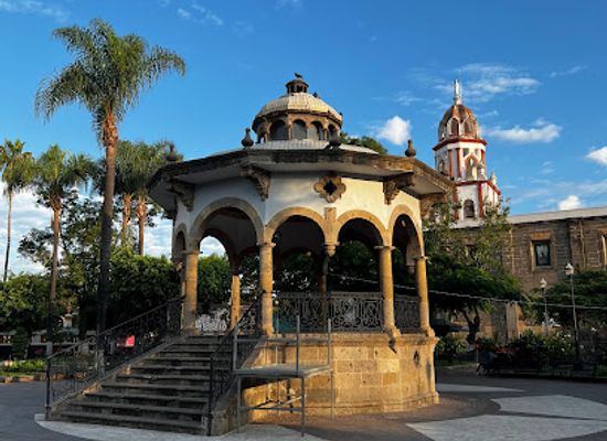 mexico/guadalajara/tlaquepaque-centro/attraction/jardin-hidalgo