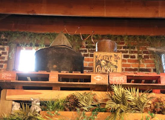arkansas/ouachita-national-forest/attraction/crystal-ridge-distillery