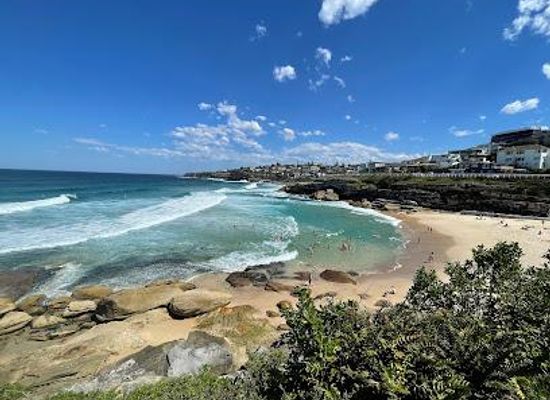 australia/sydney/attraction/tamarama-beach
