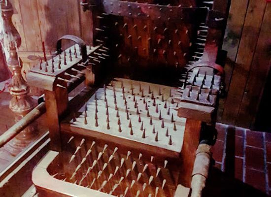 hungary/western-transdanubia/attraction/horrorarium-and-torture-museum