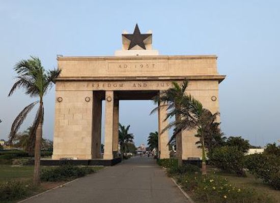 ghana/accra/attraction/independence-arch