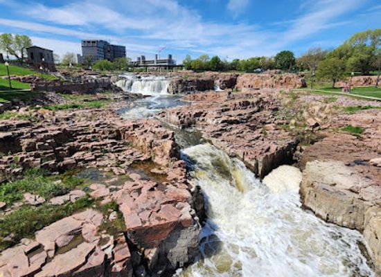 south-dakota/badlands/attraction/falls-park