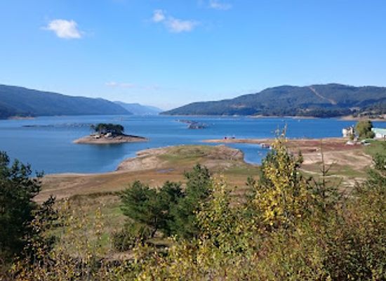 bulgaria/rhodopes/attraction/dospat-reservoir