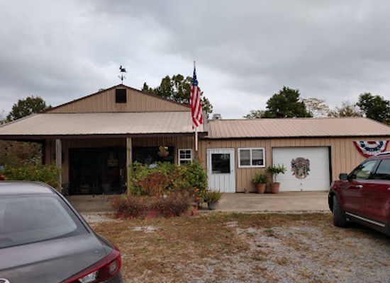 illinois/illinois-ozarks/attraction/hogg-hollow-winery