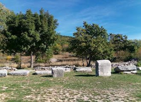 croatia/dalmatia/attraction/crljivica-archelogical-site