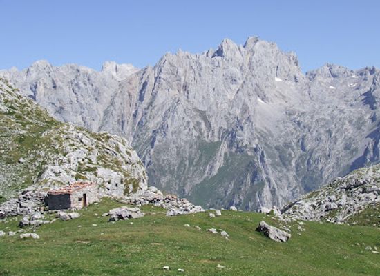 spain/picos-de-europa/attraction/pico-jultayu-1940-m