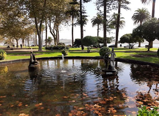 portugal/porto/foz-do-douro/attraction/lago-dos-meninos-do-passeio-alegre