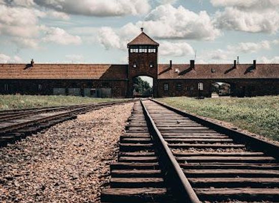 poland/gliwice/attraction/memorial-and-museum-auschwitz-birkenau