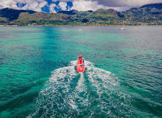 seychelles/ile-therese/attraction/semi-submarine-seychelles
