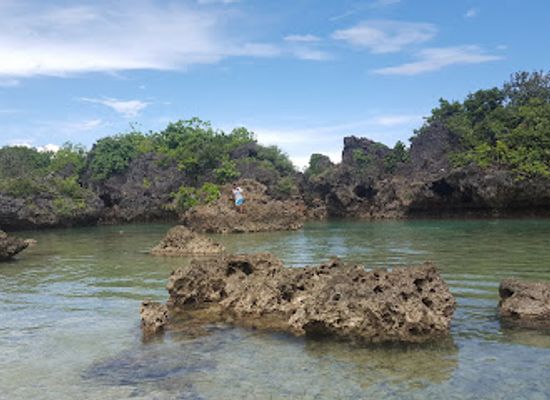 philippines/bicol-region/attraction/paguriran-island-and-lagoon