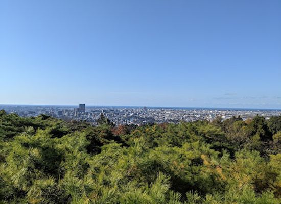 japan/kanazawa/omicho-market/attraction/utatsuyama-park