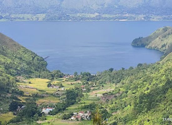 indonesia/lake-toba/attraction/the-kaldera