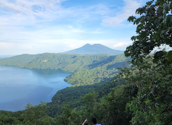 nicaragua/masaya-volcano/attraction/sendero-los-mangos