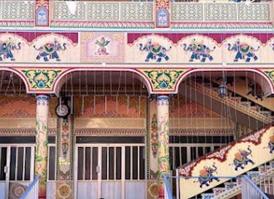 bahrain/muharraq-island/attraction/shri-krishna-temple
