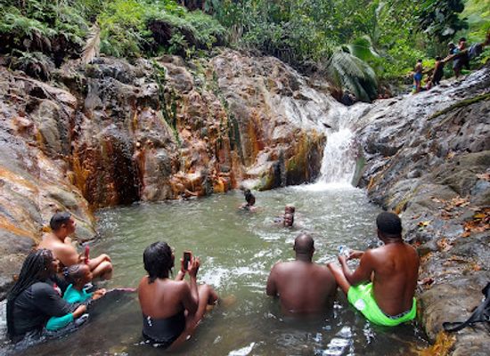 grenada/levera-beach/attraction/rainbow-falls