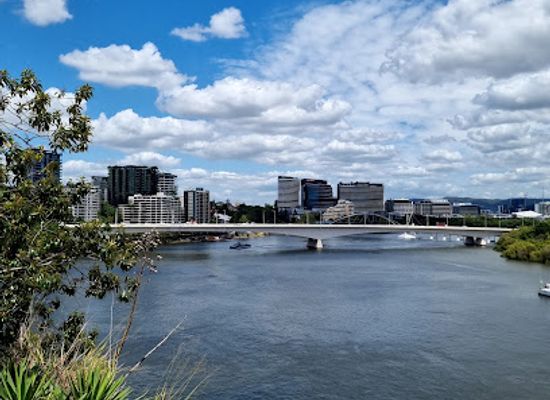 australia/brisbane/west-end/attraction/kangaroo-point-cliffs-park