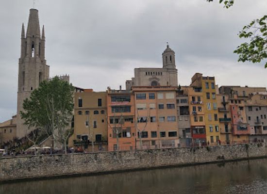 spain/girona/el-mercadal/attraction/museu-del-cinema-col-leccio-tomas-mallol