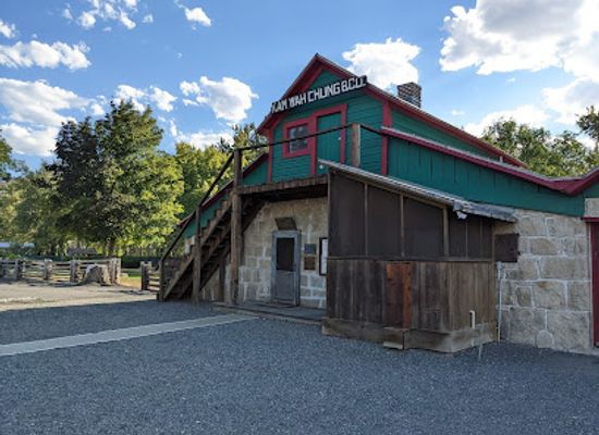 oregon/harney-basin/attraction/kam-wah-chung-state-heritage-site