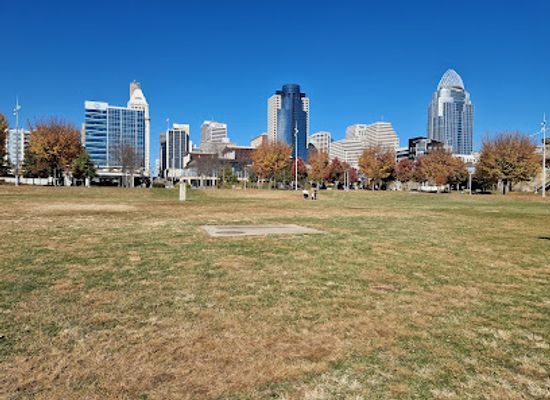 ohio/cincinnati/mount-adams/attraction/smale-riverfront-park