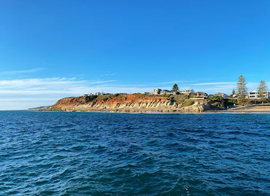 australia/fleurieu-peninsula/attraction/port-noarlunga-jetty
