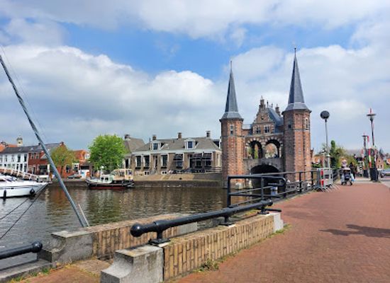 netherlands/friesland/attraction/waterpoort