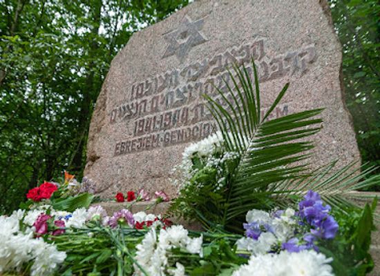 latvia/zemgale/attraction/jelgava-the-jelgava-forest-memorial-site-of-1941-jewish-victims-latvia