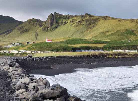 iceland/vík-í-mýrdal/attraction/vikurfjara-black-sand-beach