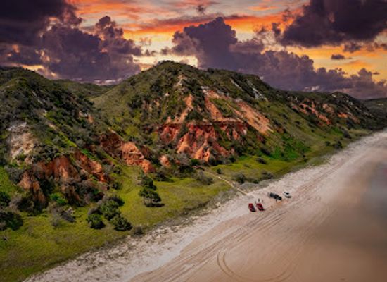 australia/fraser-island/attraction/red-canyon