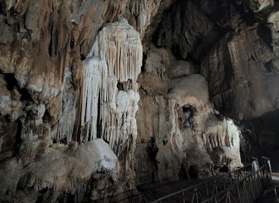 honduras/santa-barbara-region/attraction/cuevas-de-talgua