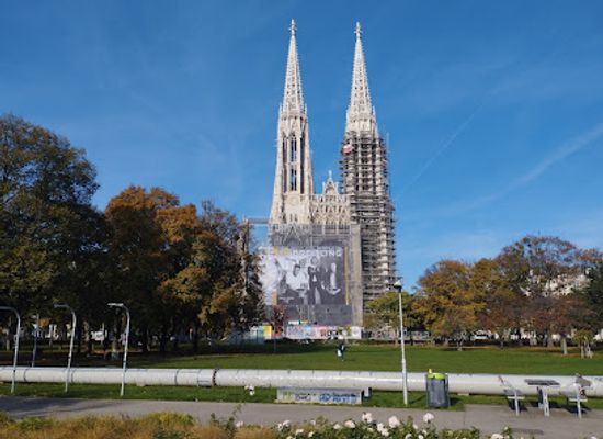 austria/vienna/floridsdorf/attraction/sigmund-freud-park