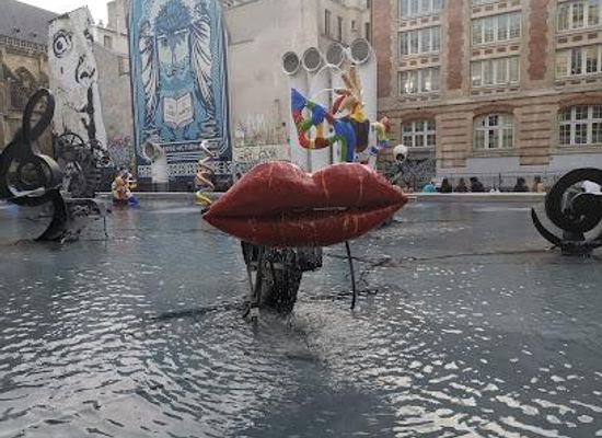 france/ile-de-france/attraction/stravinsky-fountain