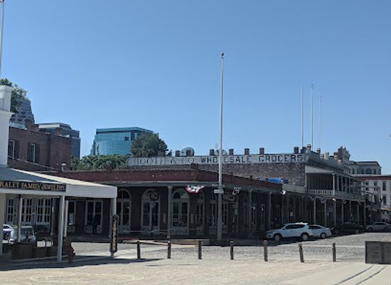 california/sacramento/downtown-sacramento/attraction/scavenger-hunt-walking-tours-old-sacramento