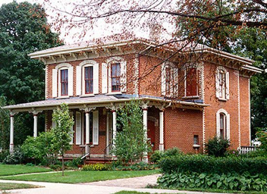illinois/northwestern-illinois/attraction/erlander-home-museum