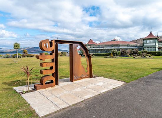 united-kingdom/bute/attraction/welcome-to-bute-sculpture