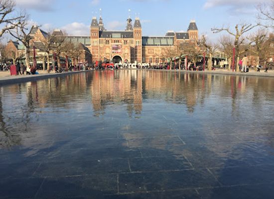 netherlands/amsterdam/museumplein/attraction/van-gogh-museum