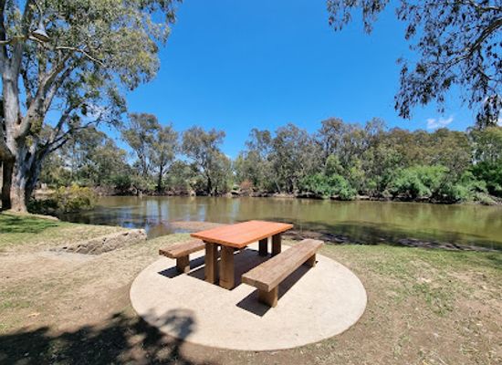 australia/murray-region/attraction/noreuil-park-foreshore