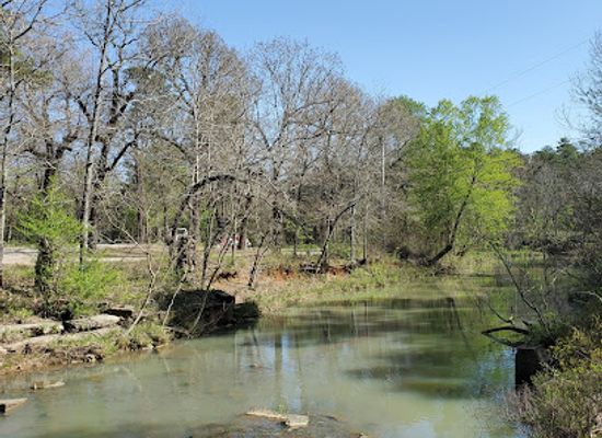 oklahoma/red-river-valley/attraction/robbers-cave-state-park