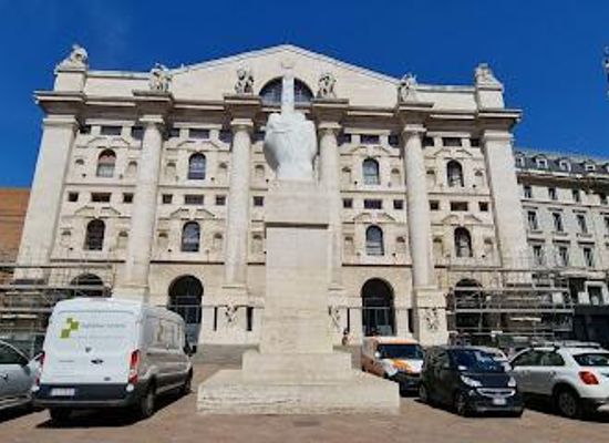 italy/bergamo/attraction/piazza-degli-affari