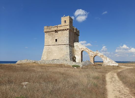italy/salento/attraction/torre-squillace
