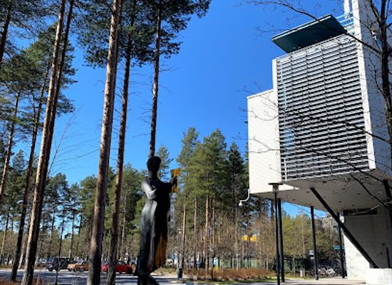 finland/oulu/attraction/vastatuuleen-monument