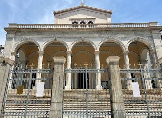greece/athens/attraction/holy-catholic-cathedral-of-saint-denis-the-areopagite
