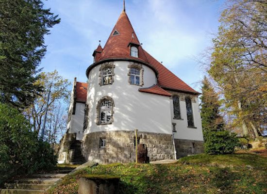 poland/karkonosze-mountains/attraction/municipal-museum-of-gerhart-hauptmann-s-house