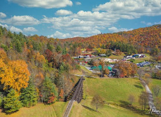 north-carolina/blue-ridge-mountains/attraction/tweetsie-railroad