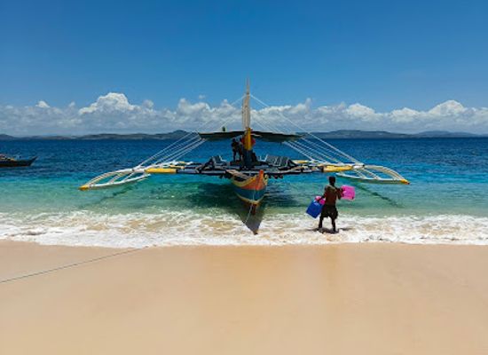 philippines/luzon/attraction/maculabo-beach-paracale