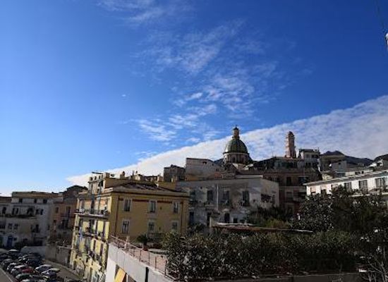 italy/campania/attraction/piazza-matteotti