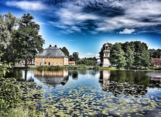 sweden/dalarna/landmark/osterbybruks-herrgard