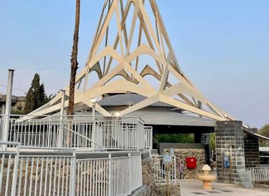 israel/tiberias/attraction/the-tomb-site-of-the-rambam